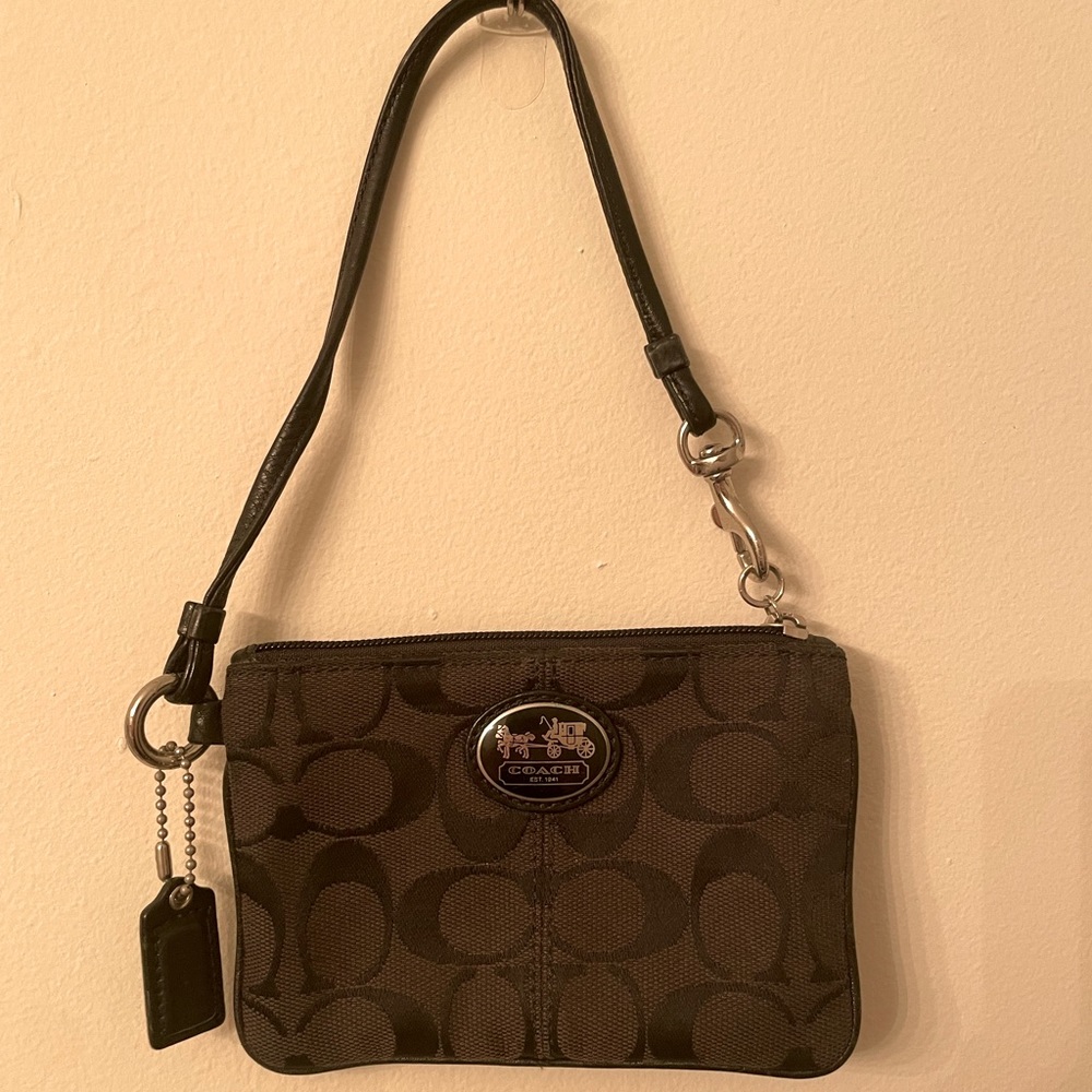 Small COACH wristlet